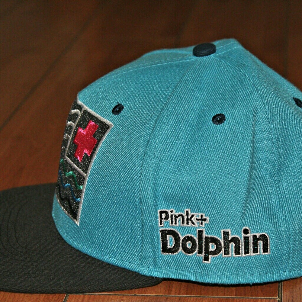 Pink Dolphin hat - Picture 1 of 3